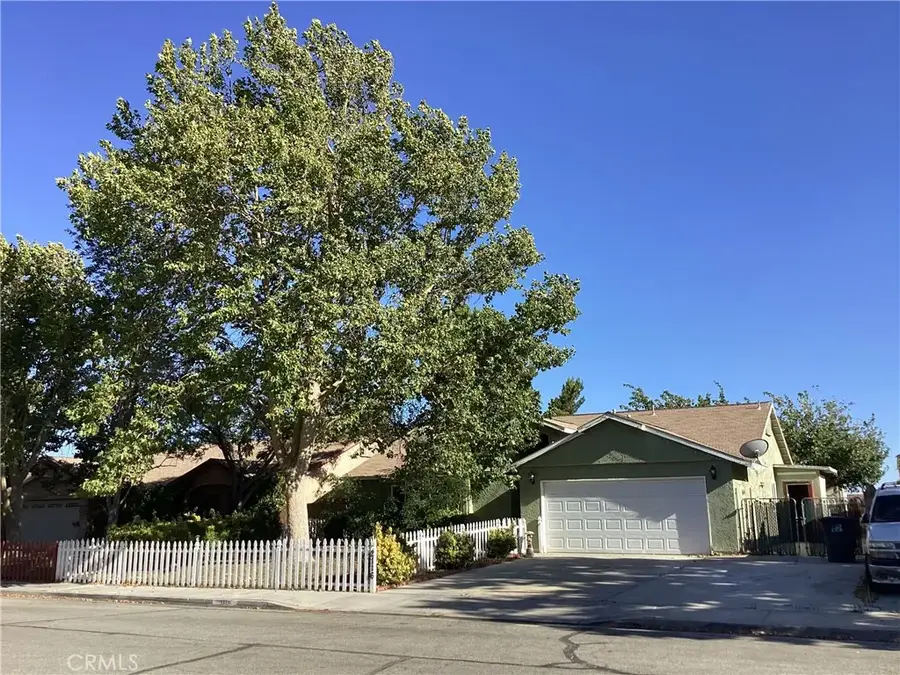 2116 Phlox, Rosamond, CA 93560 - #3