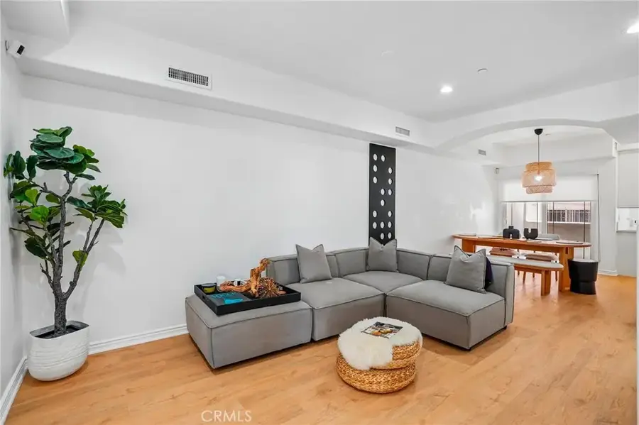 1536 Hi Point Street #103, Los Angeles, CA 90035 - #3