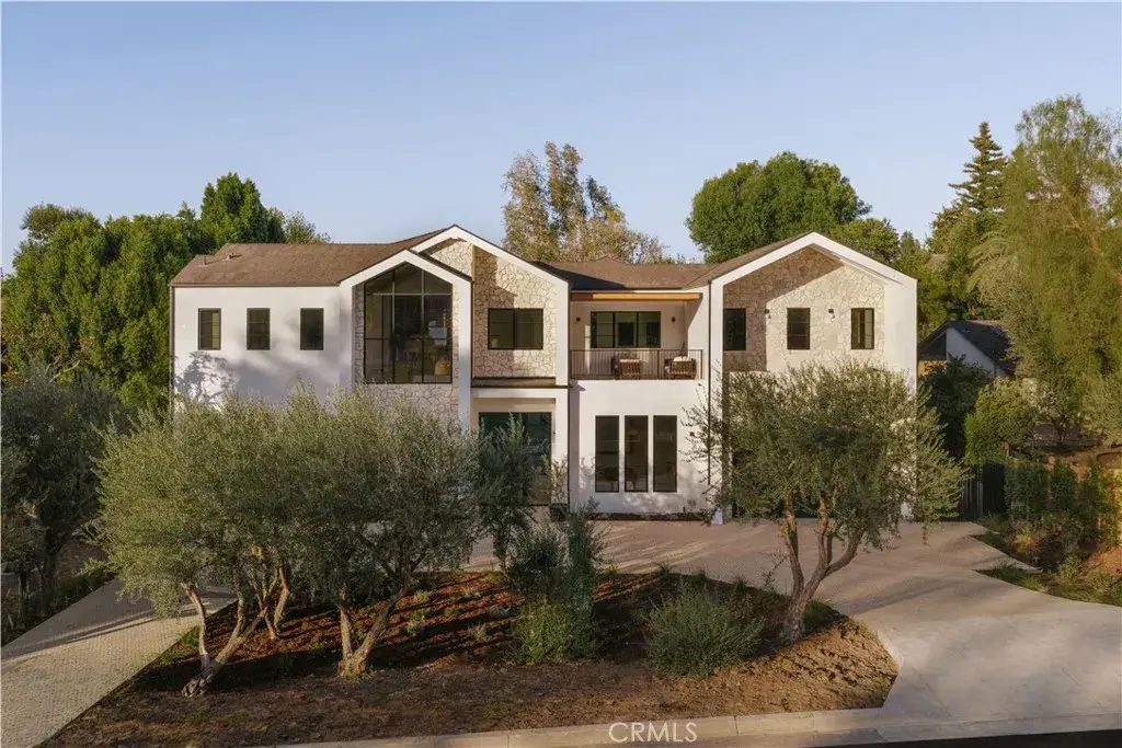 4744 Vista De Oro Avenue, Woodland Hills, CA 91364 - #1