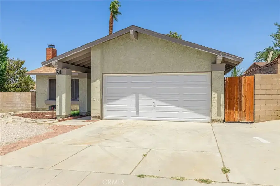 601 Curve, Lancaster, CA 93535 - #3