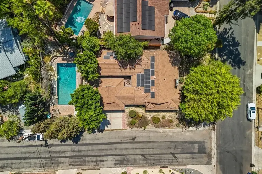 4898 Reforma Rd, Woodland Hills, CA 91364 - #2