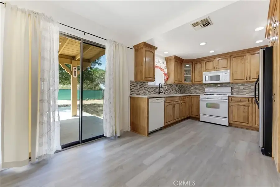 36421 106th East, Littlerock, CA 93543 - #3
