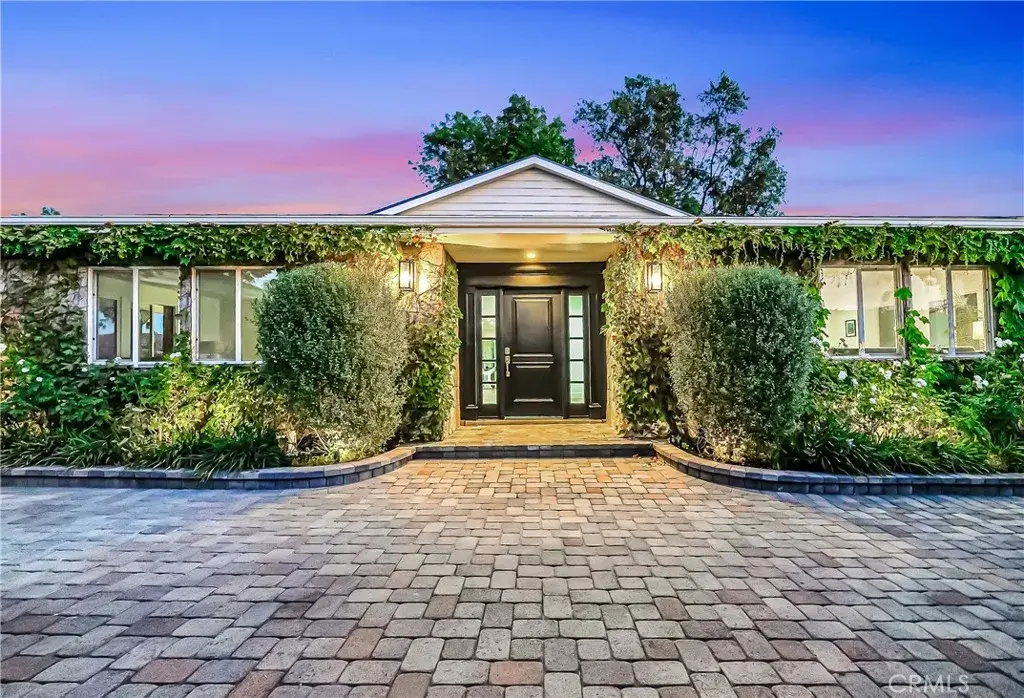 22535 Waterbury, Woodland Hills, CA 91364 - #1