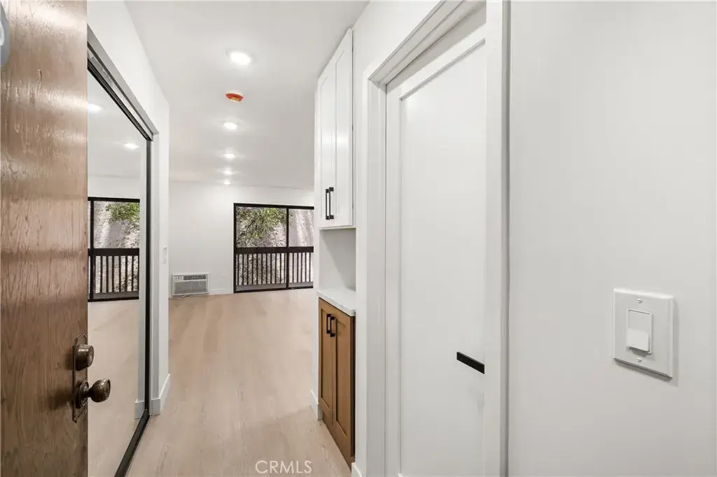 22100 Burbank #250f, Woodland Hills, CA 91367 - #1