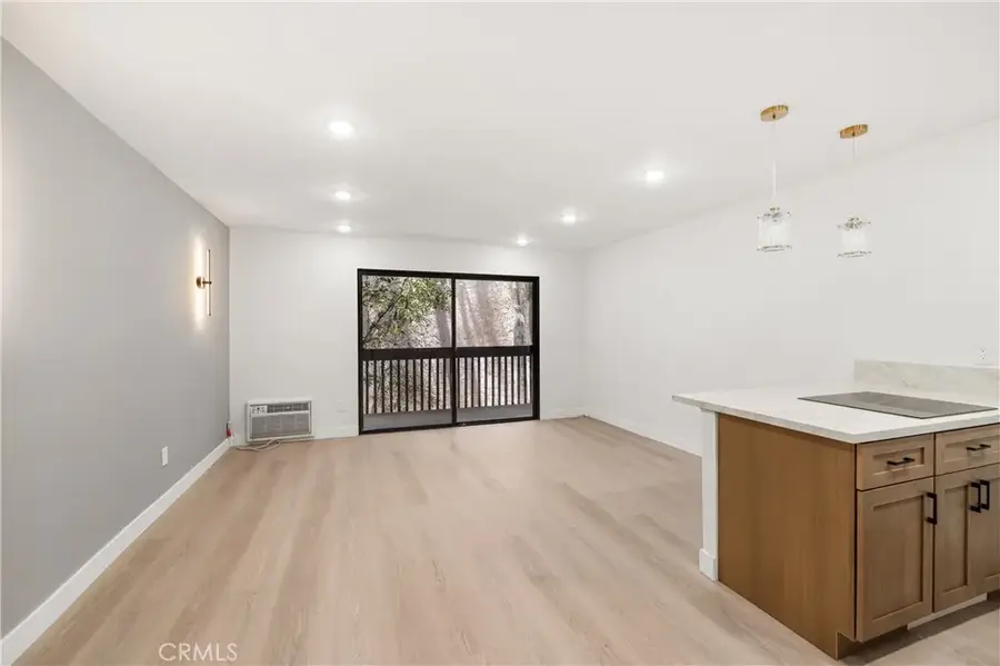 22100 Burbank #250f, Woodland Hills, CA 91367 - #3