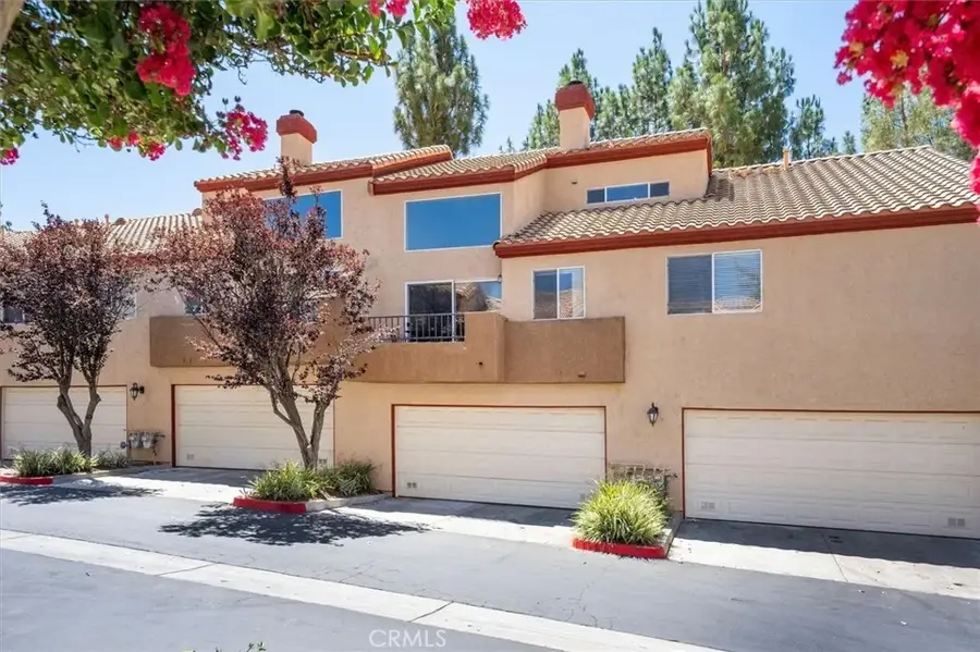 22729 Copper Hill Drive #11, Saugus, CA 91390 - #2