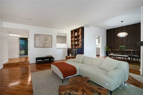 2307 Fox Hills #105, Los Angeles, CA 90064