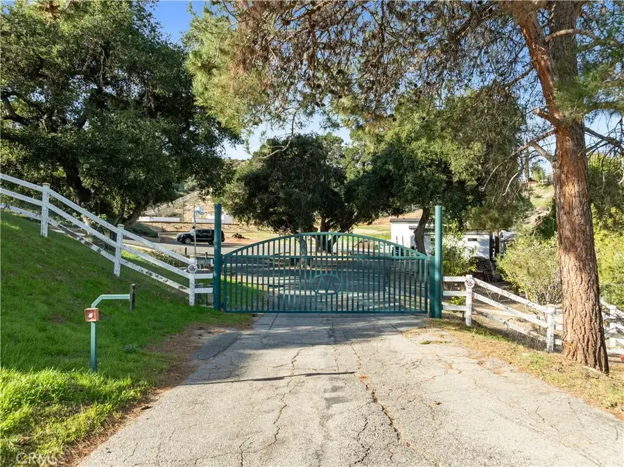 29826 Arroyo Oak, Castaic, CA 91384 - #2