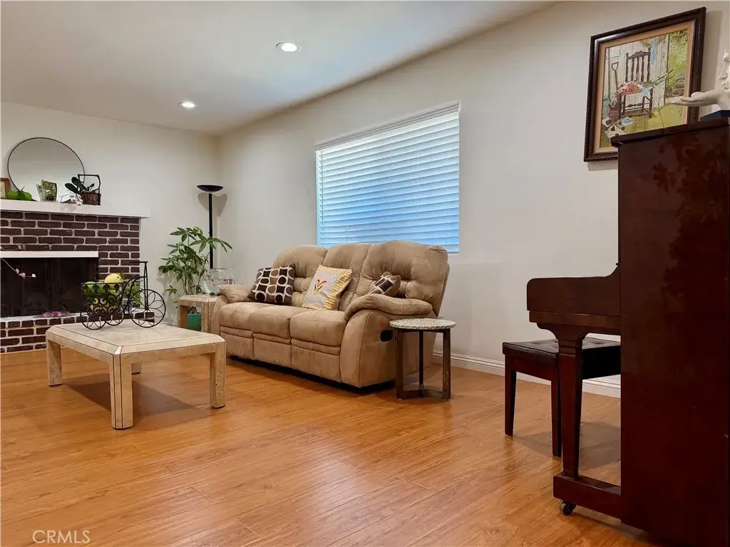 9621 Jumilla, Chatsworth, CA 91311 - #1