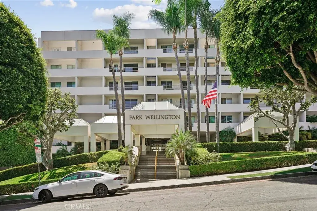 1131 Alta Loma, West Hollywood, CA 90069 - #1