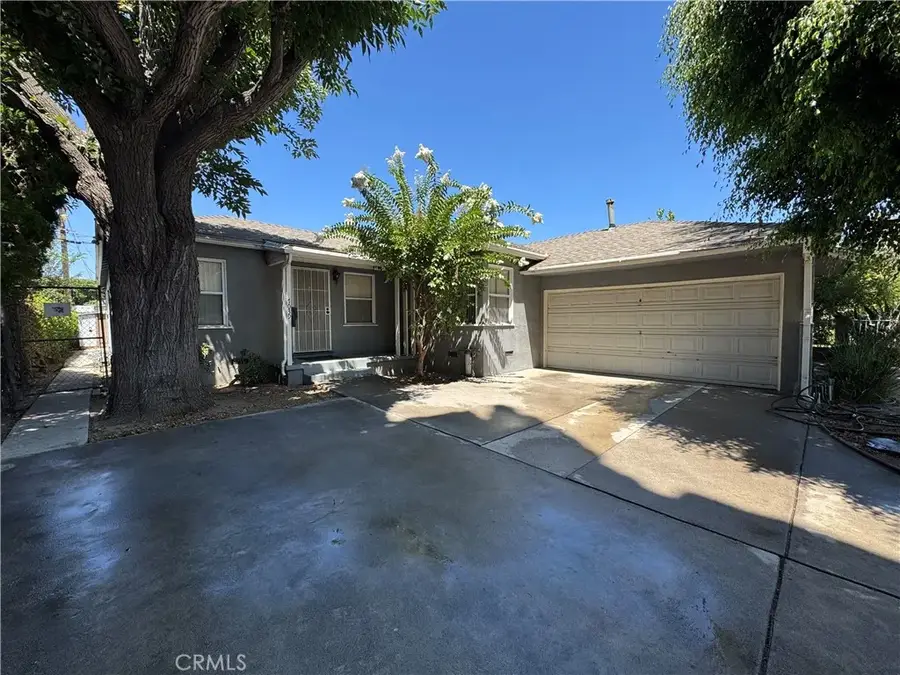 7039 Hesperia, Reseda, CA 91335 - #3