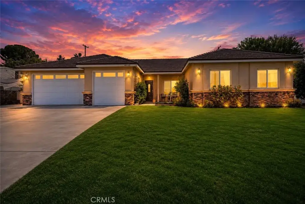42165 Silver Puffs, Lancaster, CA 93536 - #1