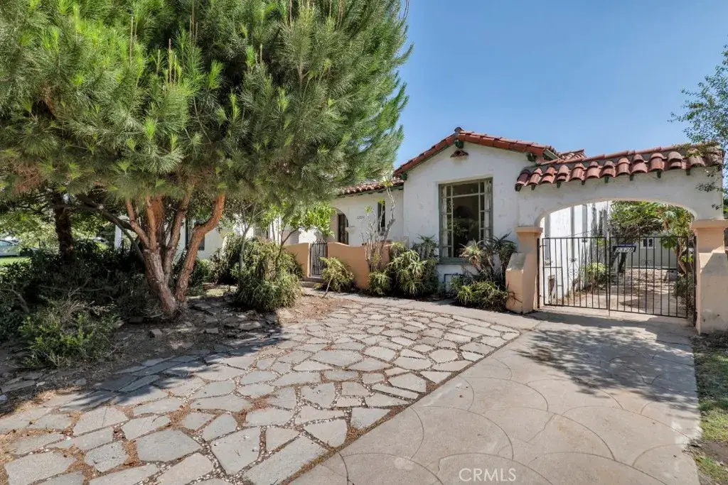 2320 Greenfield Avenue, Los Angeles, CA 90064 - #1