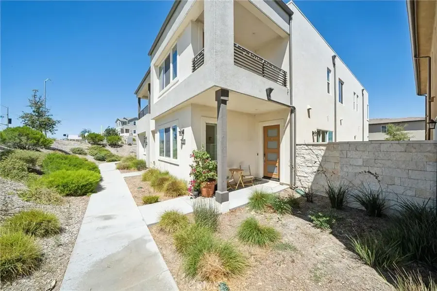 27262 Narrowleaf Willow Lane, Valencia, CA 91381 - #2
