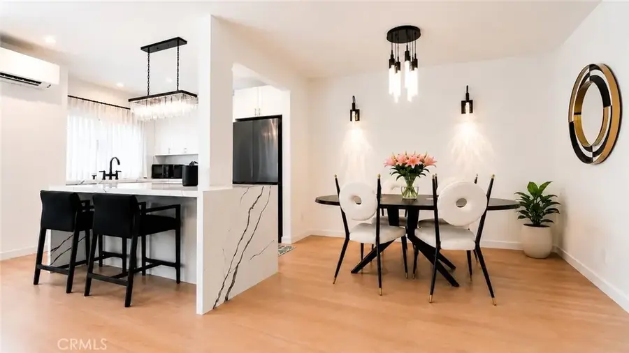 1233 N Laurel #211, West Hollywood, CA 90046 - #3