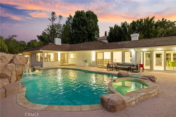 4651 Ellenita Avenue, Los Angeles, CA 91356