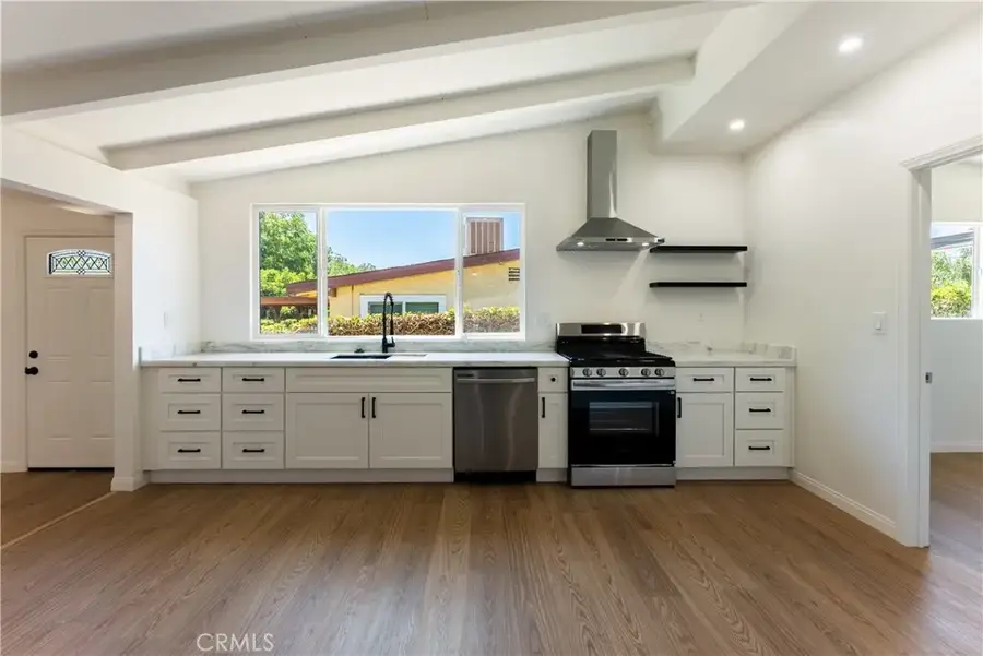 14916 Ryan, Sylmar, CA 91342 - #2