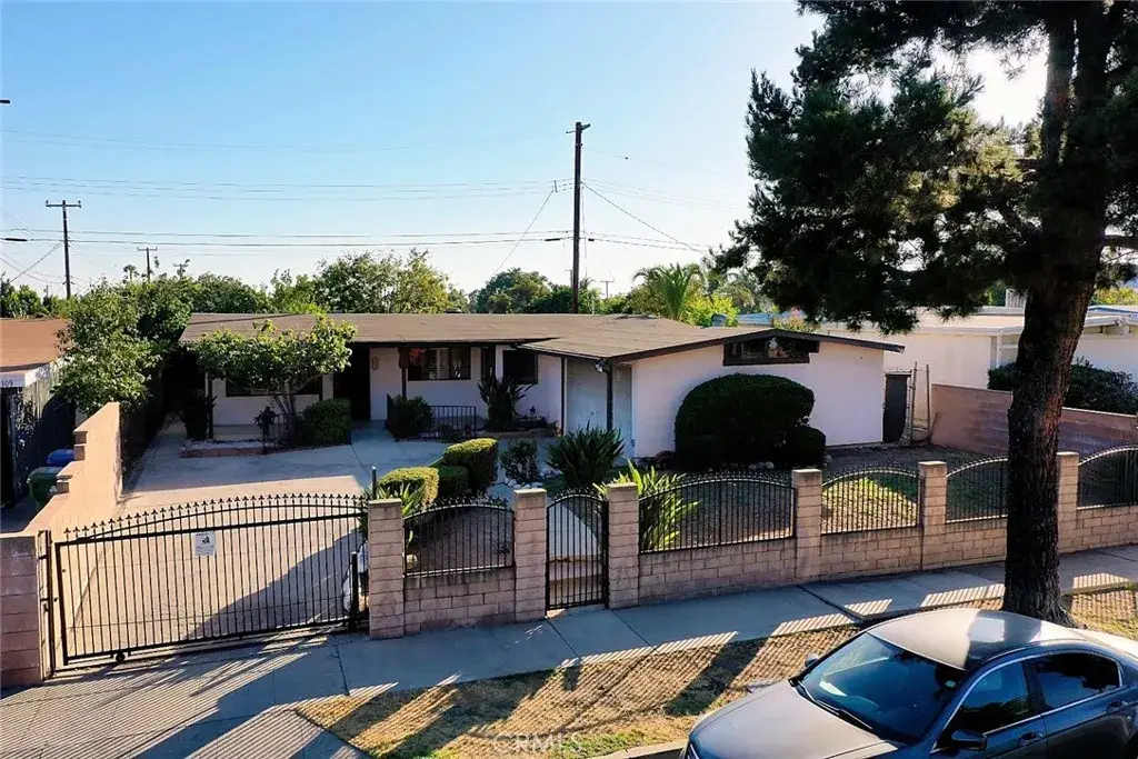 12115 Bromont Avenue, San Fernando Valley, CA 91340 - #1