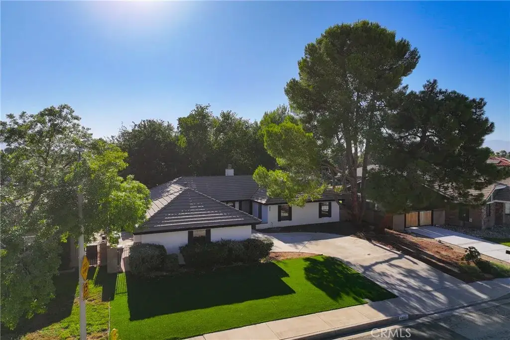 43037 Sachs Dr, Lancaster, CA 93556 - #1