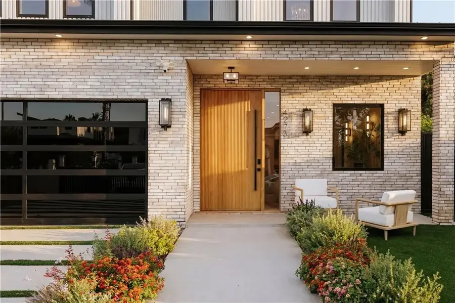 4275 Murietta Avenue, Sherman Oaks, CA 91423 - #2