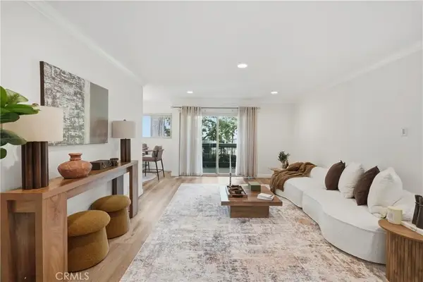 23679 Park Capri #14, Calabasas, CA 91302