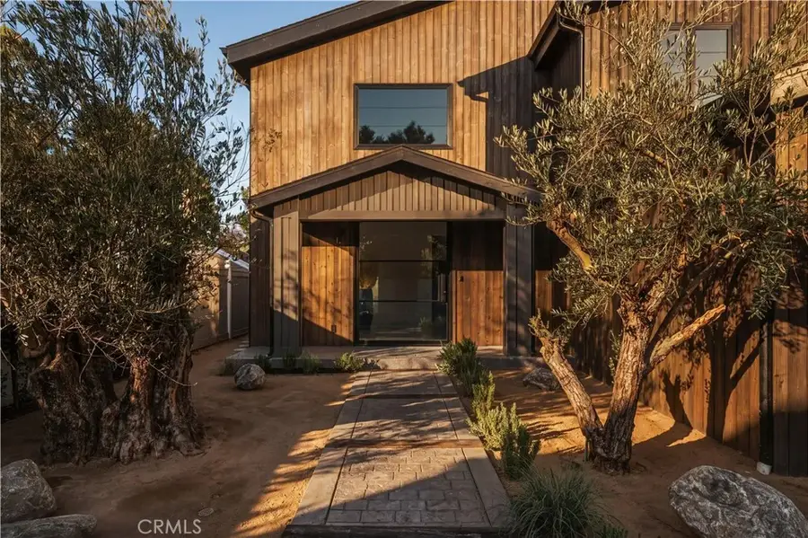 5114 Cedros Avenue, Sherman Oaks, CA 91403 - #3