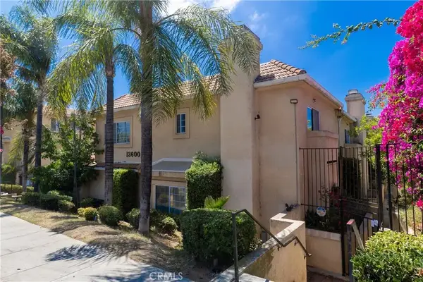 13600 Foothill, Sylmar, CA 91342