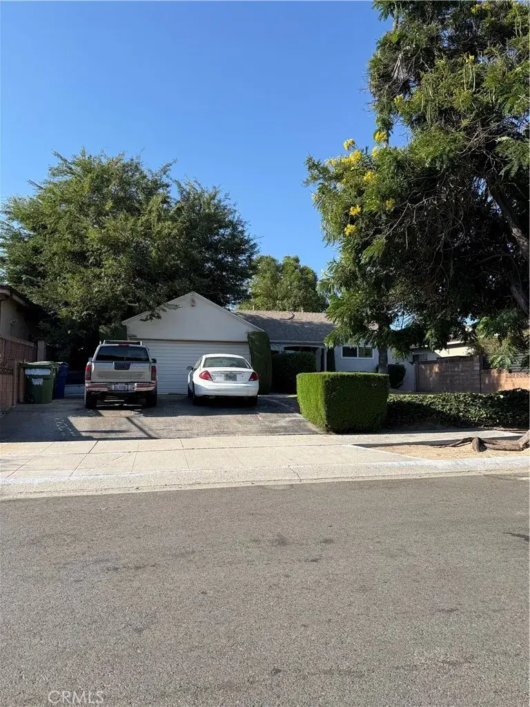 12625 Archwood Street, North Hollywood, CA 91606 - #2