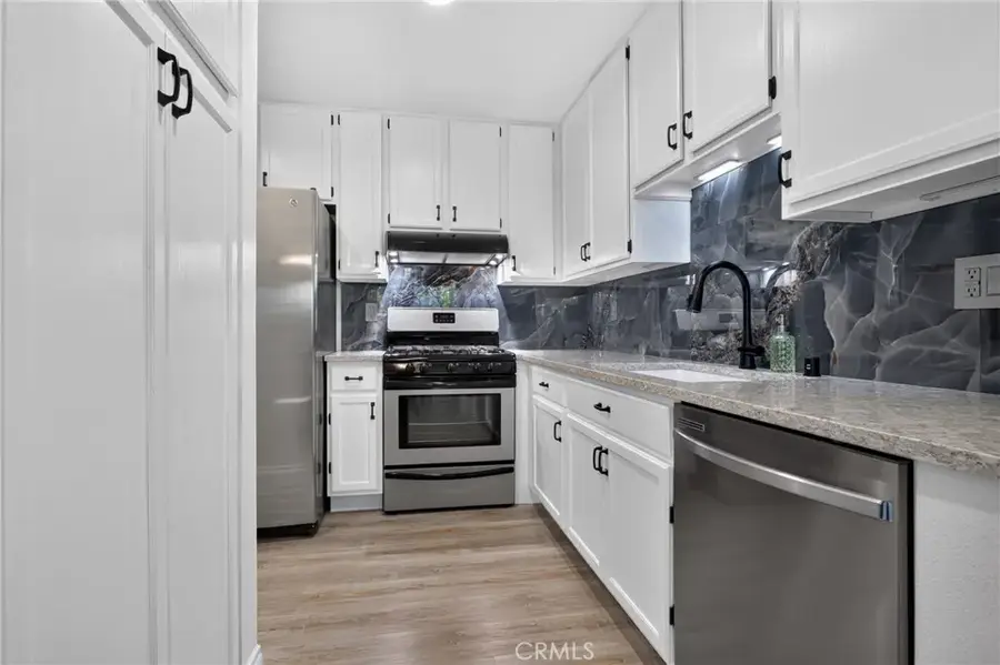 6491 Twin Circle Lane #5, Simi Valley, CA 93063 - #2