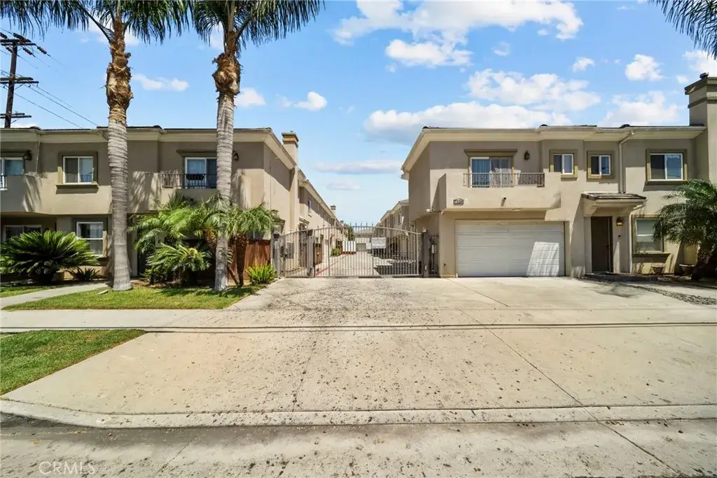7132 Farralone #205, Canoga Park, CA 91303 - #1