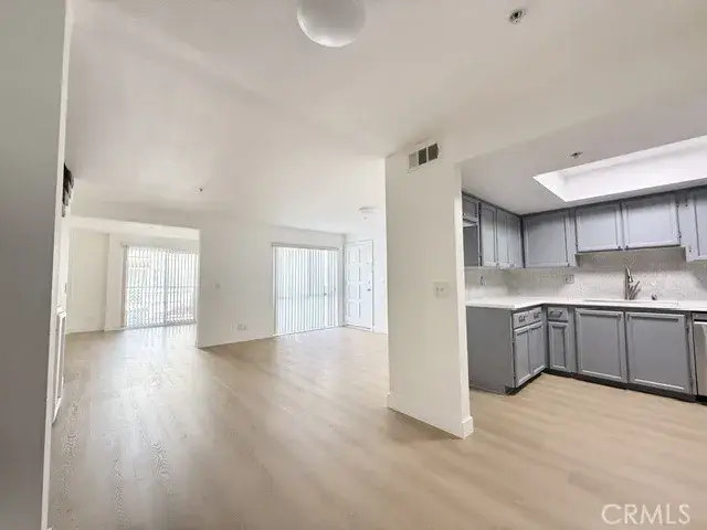 116 W Maple Street #16, Glendale, CA 91204 - #2