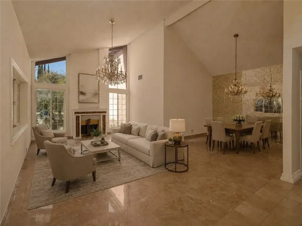 18129 Delano, Reseda, CA 91335 - #1