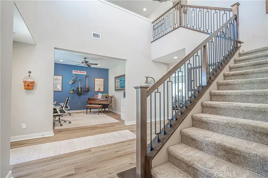 17730 Hillside Way, Saugus, CA 91350 - #3