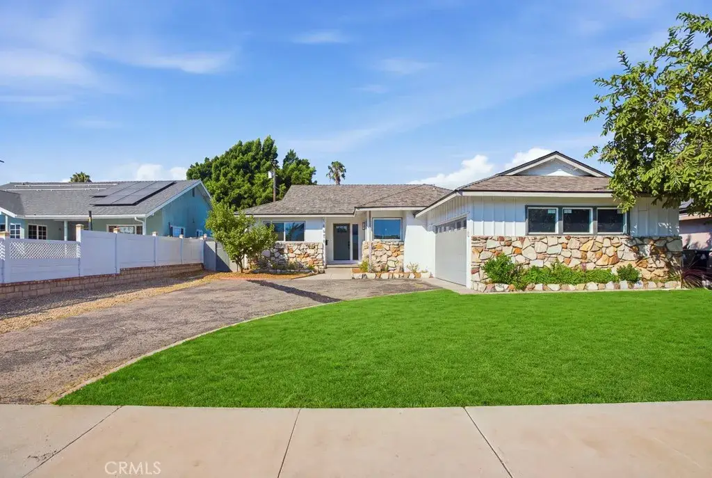 10579 Lev Ave, Mission Hills, CA 91345 - #1