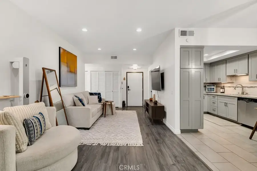 17914 Magnolia Boulevard #121, Encino, CA 91316 - #3