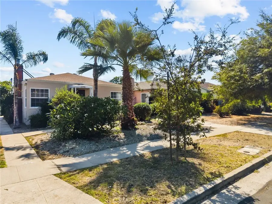 1733 S Carmelina Avenue, Los Angeles, CA 90025 - #2