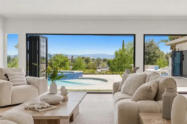 23925 Crosson Drive, Woodland Hills, CA 91367