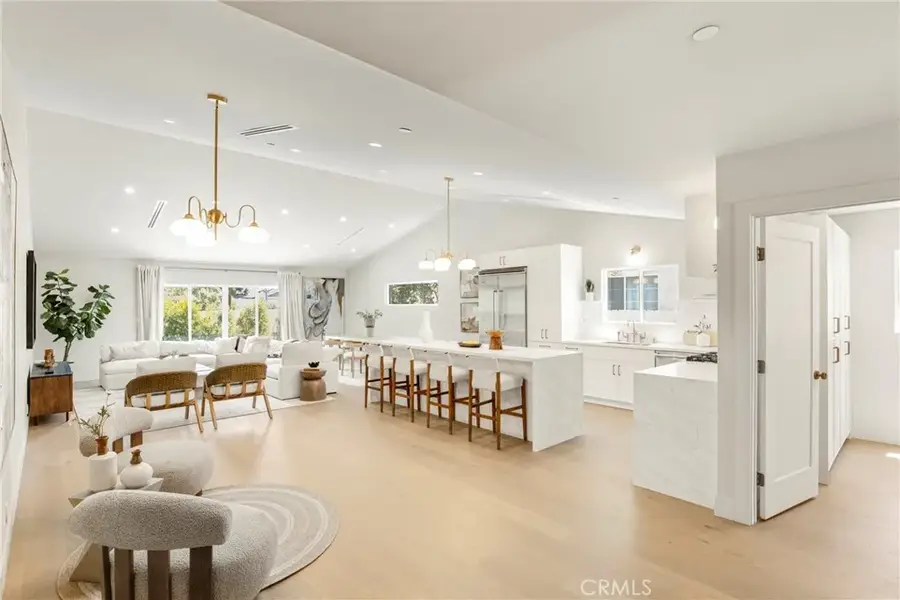 5944 Lasaine, Encino, CA 91316 - #2