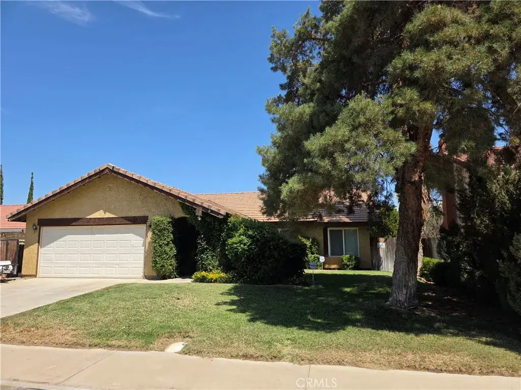 527 Curve, Lancaster, CA 93535 - #1