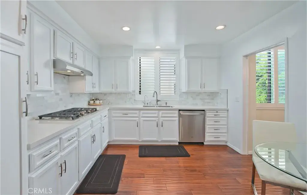 14521 Benefit #207, Sherman Oaks, CA 91403 - #1