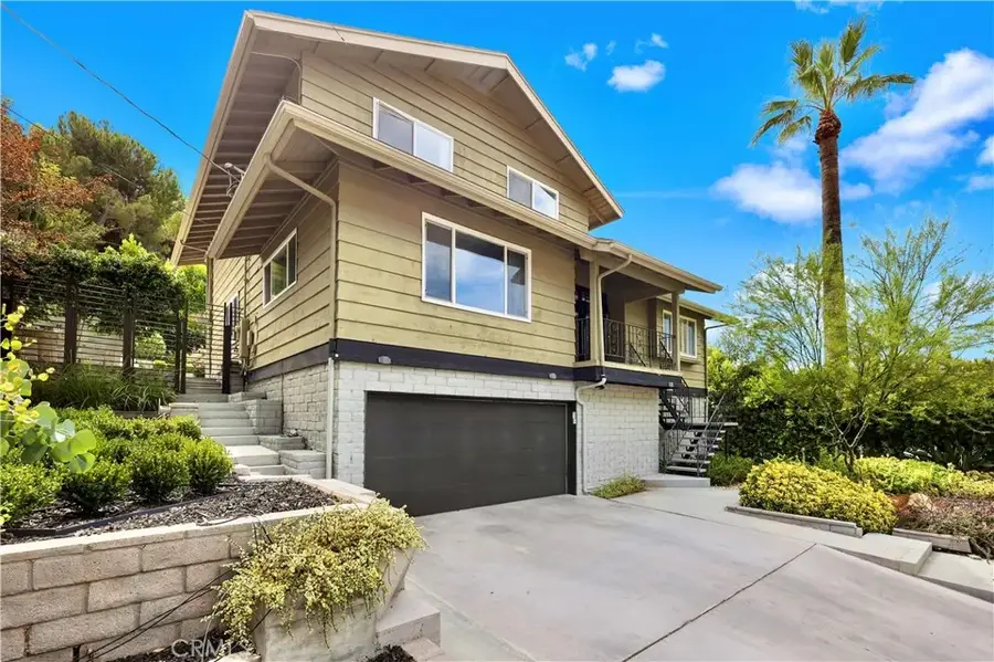 22921 Cass Avenue, Woodland Hills, CA 91364 - #3
