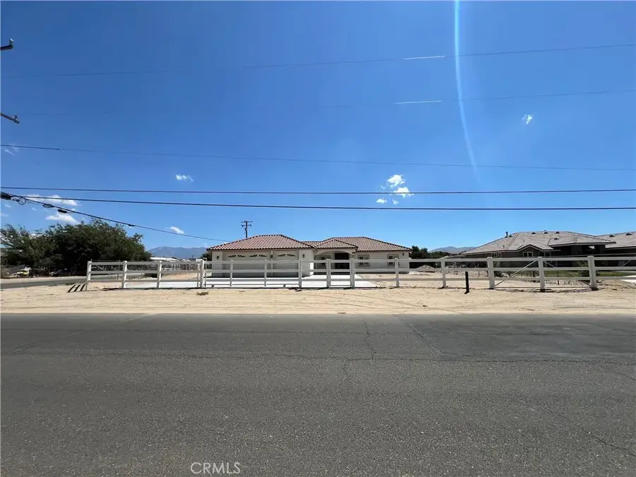 10658 East Avenue R10, Littlerock, CA 93543 - #3