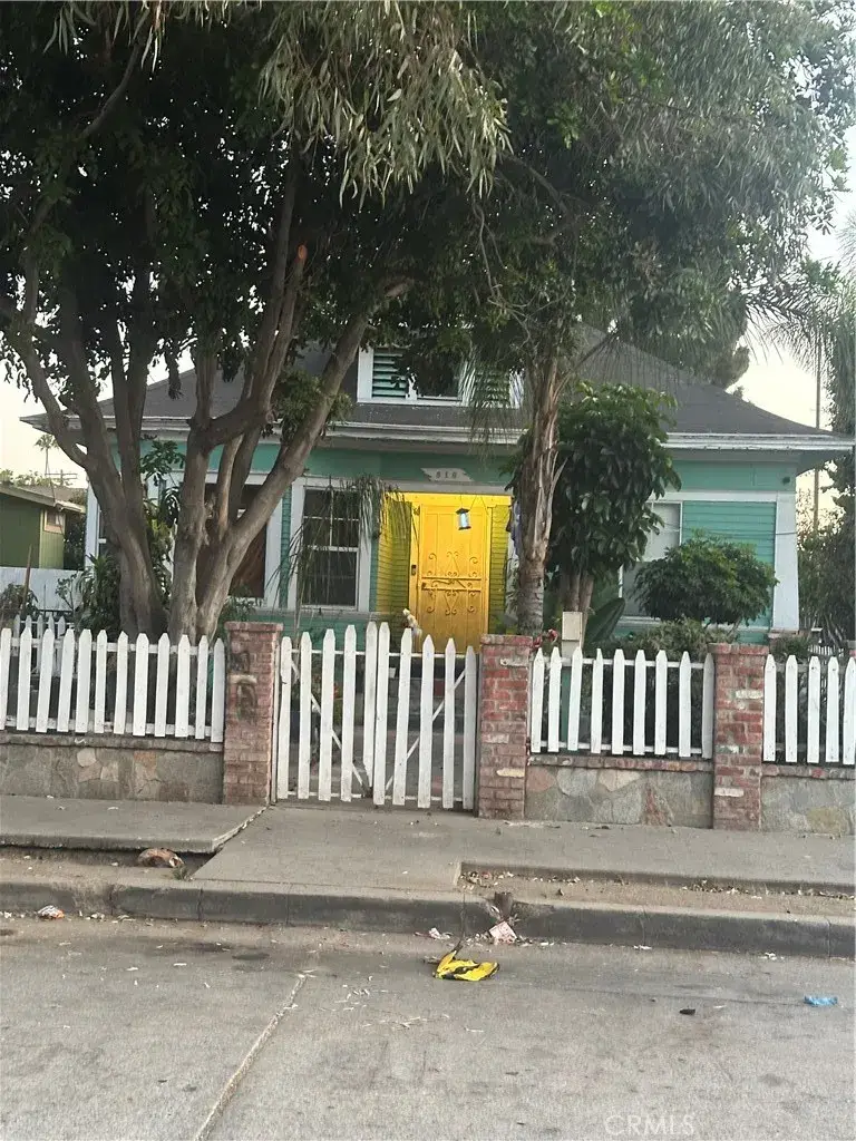 516 E 23rd, Los Angeles, CA 90011 - #1