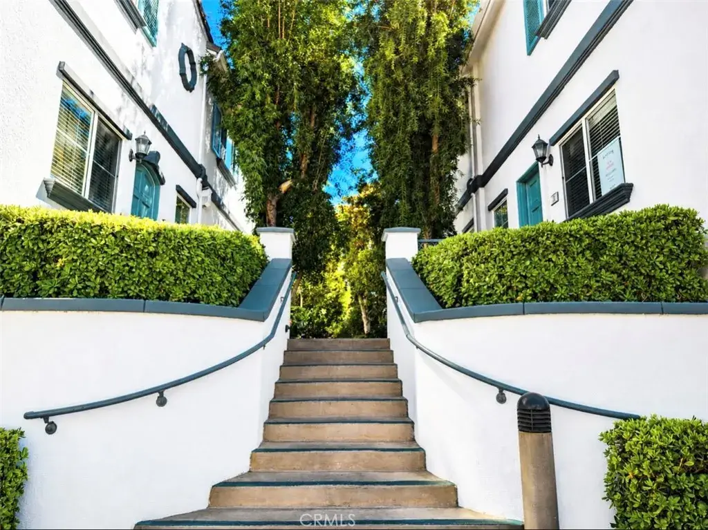 9301 Shirley Avenue #16, Northridge, CA 91324 - #1
