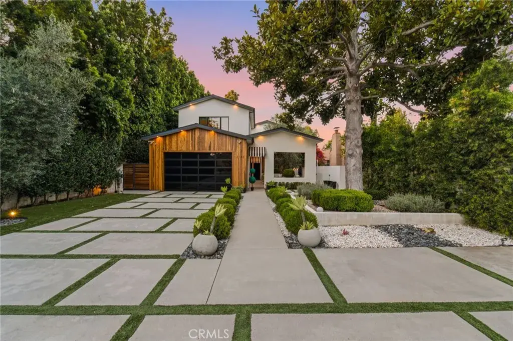 13135 Chandler Boulevard, Sherman Oaks, CA 91401 - #1