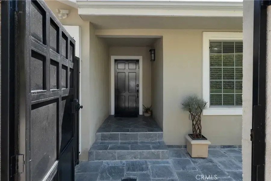 4028 Woodman Canyon, Sherman Oaks, CA 91423 - #3
