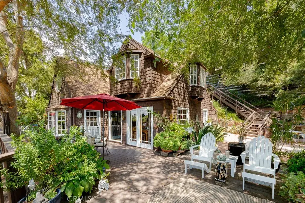 21008 Bandera, Woodland Hills, CA 91364 - #1