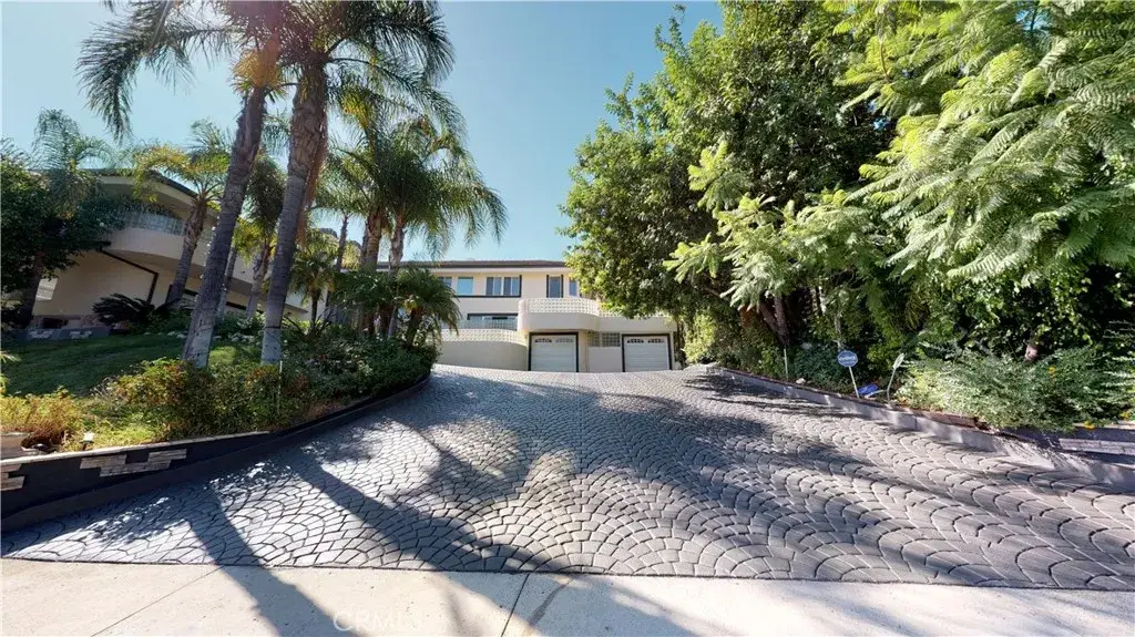 22500 N Summit Ridge, Chatsworth, CA 91311 - #1