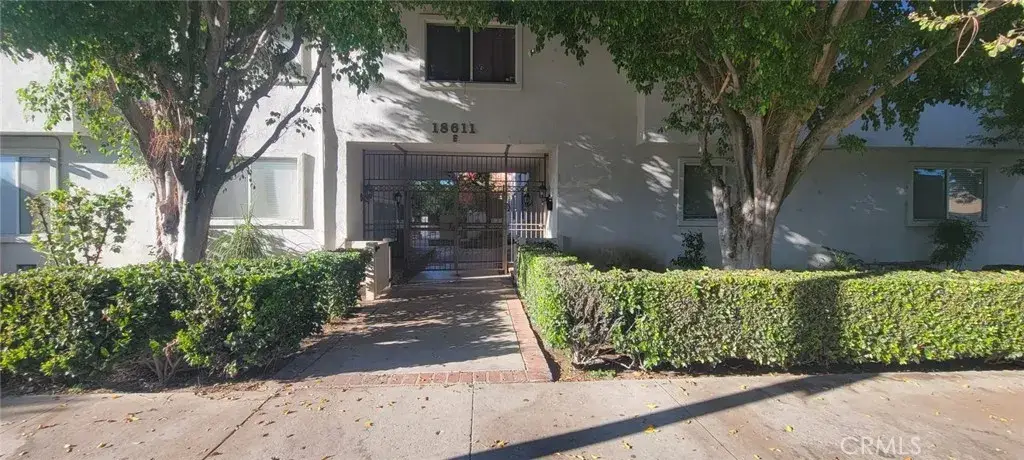18611 Collins #E 33, Tarzana, CA 91356 - #1