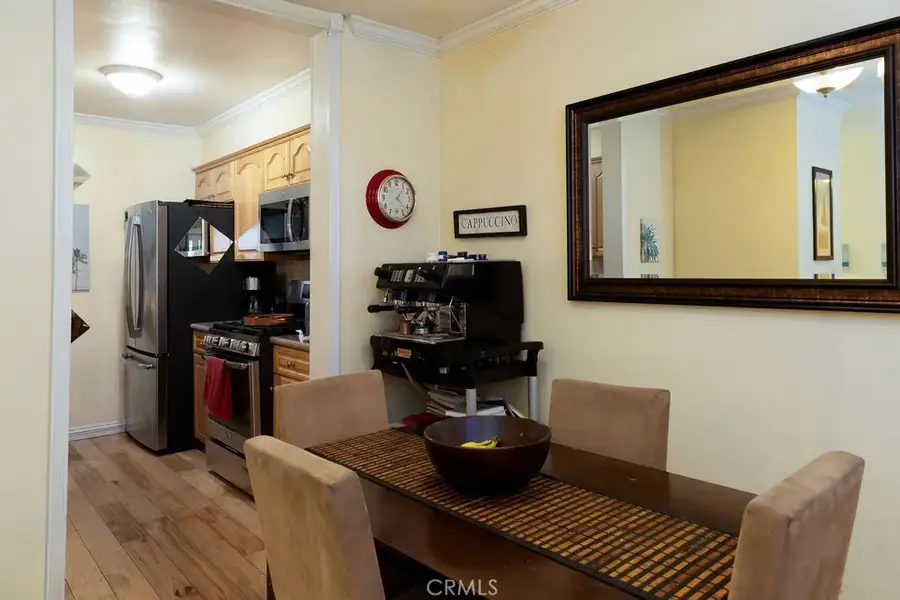 15344 Weddington Street #104, Sherman Oaks, CA 91411 - #2